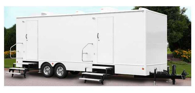 viprestrooms_8_stall_restroom_trailer 10-Stall Satellite Suites restroom trailer, 25 feet, exterior