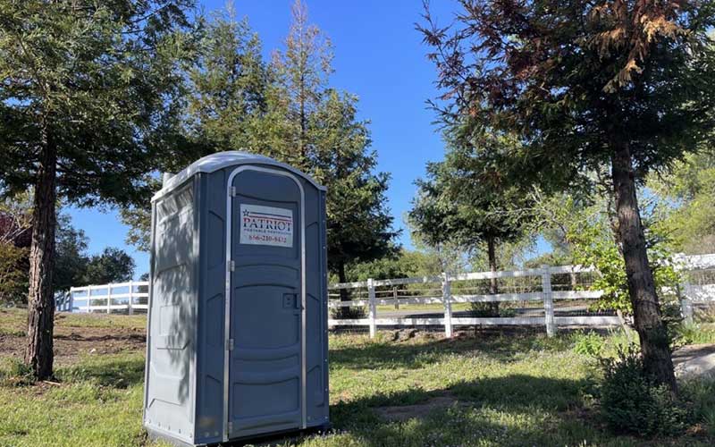 Key Considerations for Renting Portable Restrooms for Construction Sites